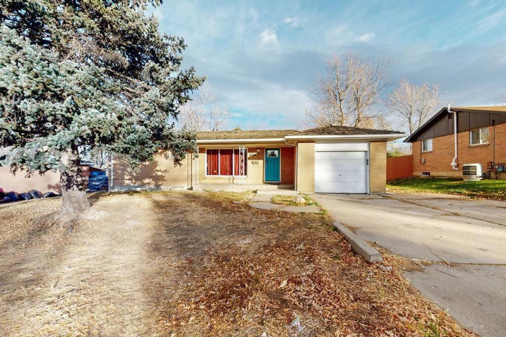 Large Remodeled Home With 5 Bedrooms 4 King Bed Centennial Eksteriør bilde