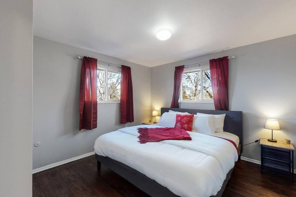 Large Remodeled Home With 5 Bedrooms 4 King Bed Centennial Eksteriør bilde